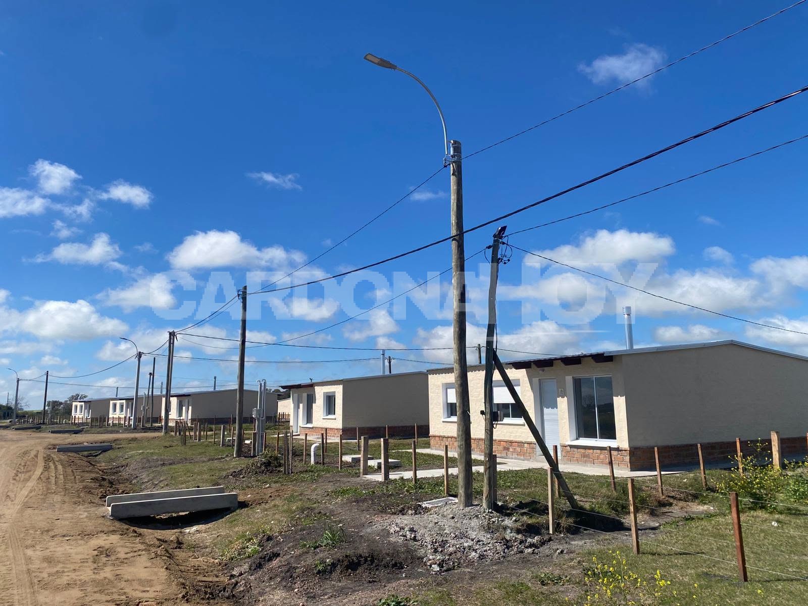 Mejoran alumbrado público en MEVIR III de Santa Catalina. — imagen 2